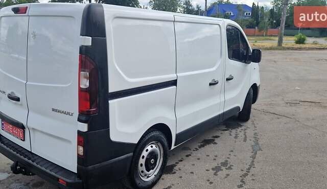 Белый Рено Трафик, объемом двигателя 2 л и пробегом 102 тыс. км за 18600 $, фото 6 на Automoto.ua