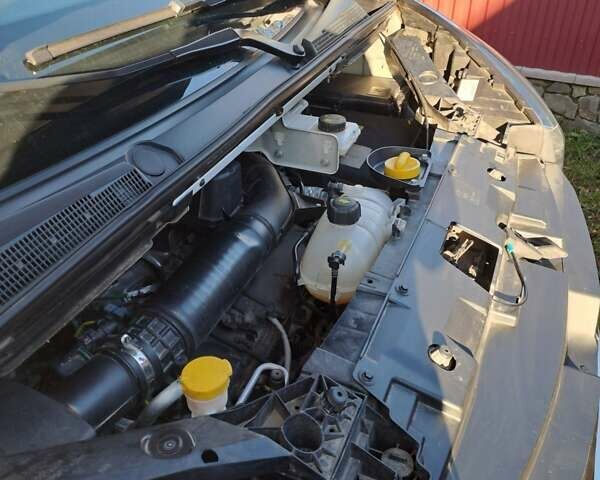 Білий Рено Трафік, об'ємом двигуна 2 л та пробігом 124 тис. км за 19500 $, фото 13 на Automoto.ua