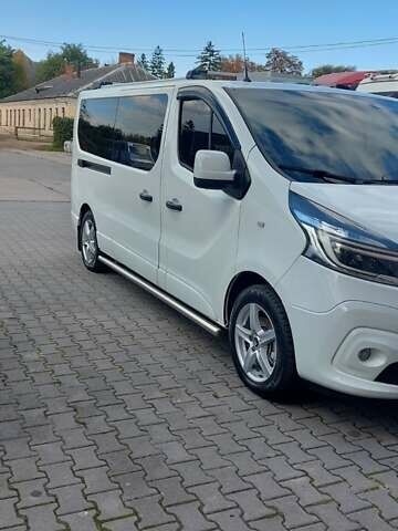 Белый Рено Трафик, объемом двигателя 2 л и пробегом 90 тыс. км за 26800 $, фото 44 на Automoto.ua