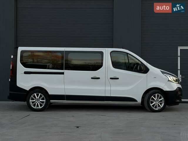 Белый Рено Трафик, объемом двигателя 2 л и пробегом 250 тыс. км за 20999 $, фото 54 на Automoto.ua