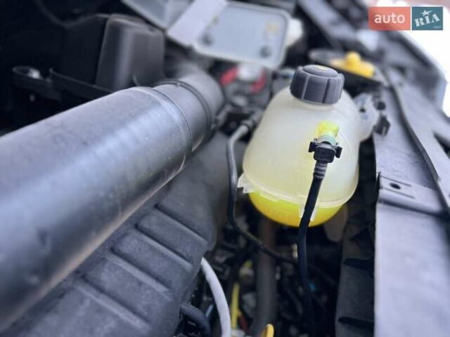 Білий Рено Трафік, об'ємом двигуна 2 л та пробігом 97 тис. км за 26500 $, фото 38 на Automoto.ua