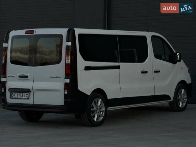 Белый Рено Трафик, объемом двигателя 2 л и пробегом 250 тыс. км за 20999 $, фото 25 на Automoto.ua