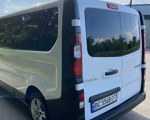 Білий Рено Трафік, об'ємом двигуна 2 л та пробігом 103 тис. км за 21200 $, фото 16 на Automoto.ua