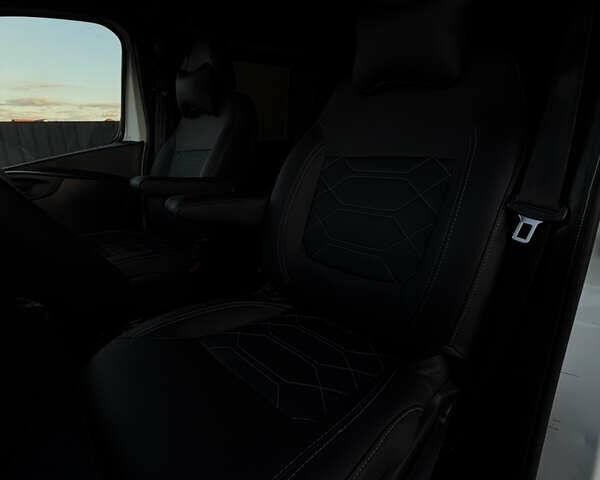 Белый Рено Трафик, объемом двигателя 2 л и пробегом 250 тыс. км за 20999 $, фото 22 на Automoto.ua