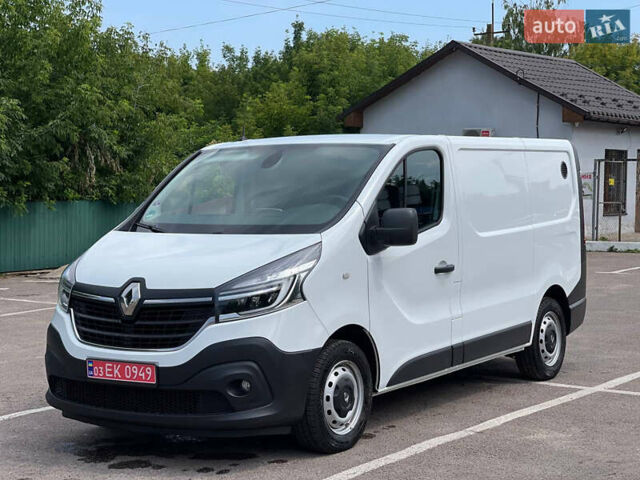 Белый Рено Трафик, объемом двигателя 2 л и пробегом 270 тыс. км за 15200 $, фото 2 на Automoto.ua