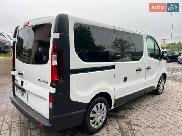 Білий Рено Трафік, об'ємом двигуна 1.6 л та пробігом 216 тис. км за 18300 $, фото 5 на Automoto.ua