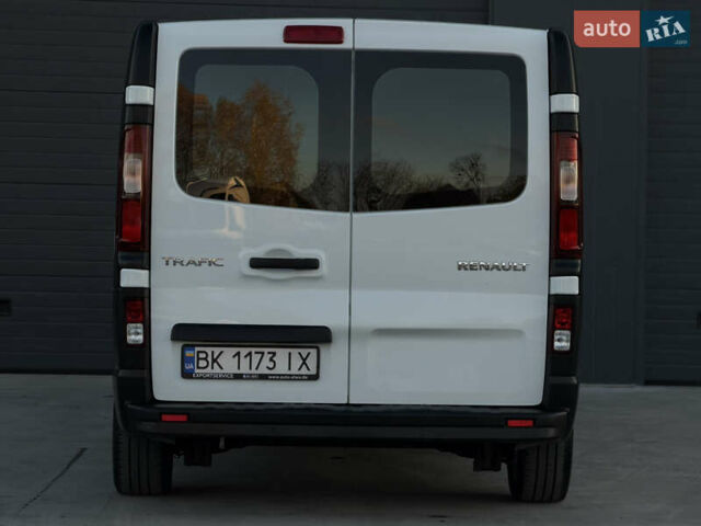 Белый Рено Трафик, объемом двигателя 2 л и пробегом 250 тыс. км за 20999 $, фото 27 на Automoto.ua