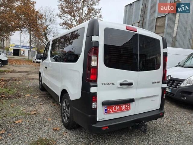 Белый Рено Трафик, объемом двигателя 2 л и пробегом 177 тыс. км за 24500 $, фото 16 на Automoto.ua