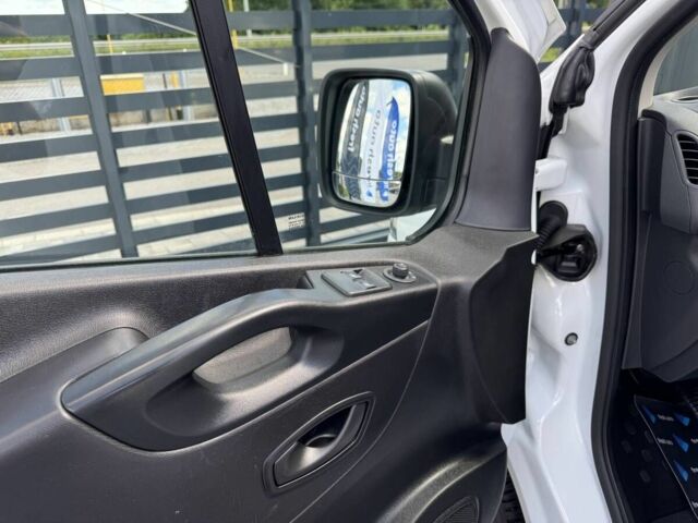 Білий Рено Трафік, об'ємом двигуна 2 л та пробігом 83 тис. км за 19900 $, фото 14 на Automoto.ua