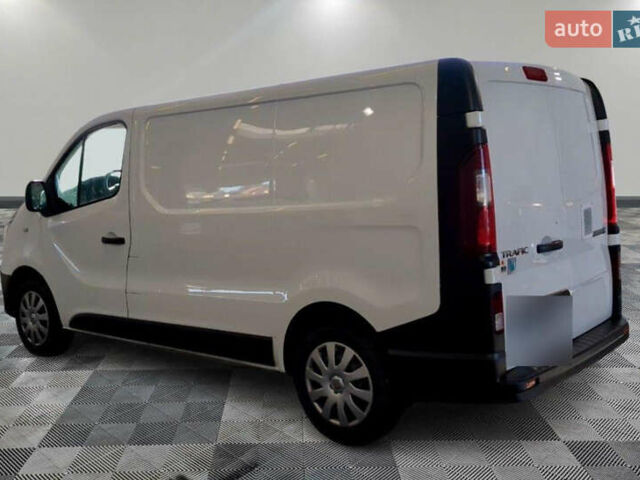 Белый Рено Трафик, объемом двигателя 2 л и пробегом 186 тыс. км за 17500 $, фото 2 на Automoto.ua