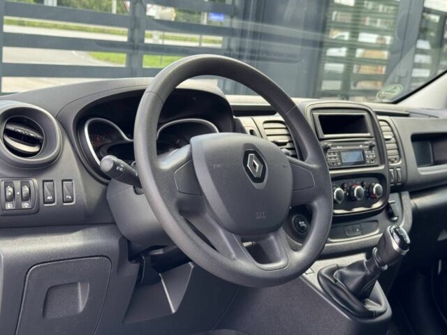 Білий Рено Трафік, об'ємом двигуна 2 л та пробігом 83 тис. км за 19900 $, фото 16 на Automoto.ua