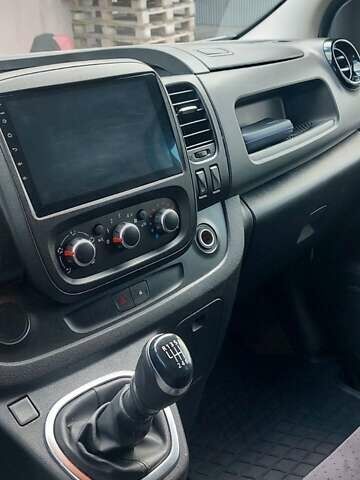 Белый Рено Трафик, объемом двигателя 2 л и пробегом 90 тыс. км за 26800 $, фото 26 на Automoto.ua