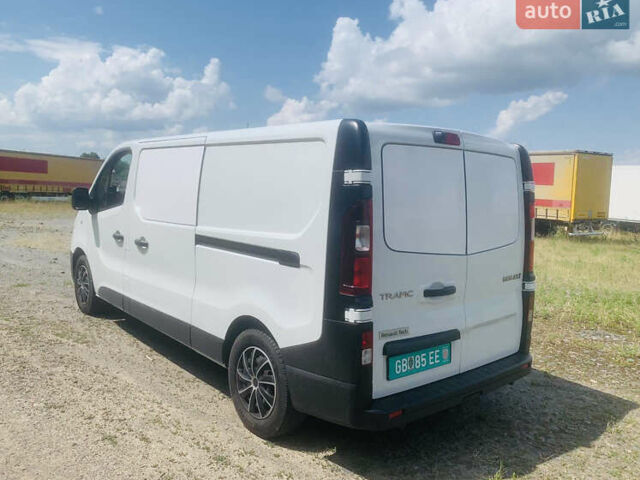 Белый Рено Трафик, объемом двигателя 2 л и пробегом 196 тыс. км за 16500 $, фото 6 на Automoto.ua