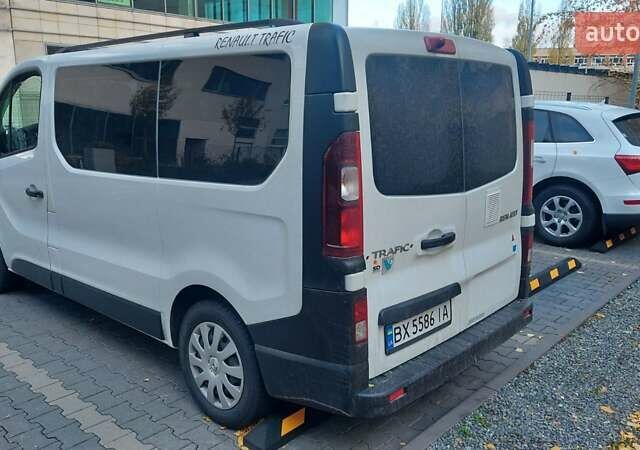 Белый Рено Трафик, объемом двигателя 2 л и пробегом 200 тыс. км за 26999 $, фото 3 на Automoto.ua