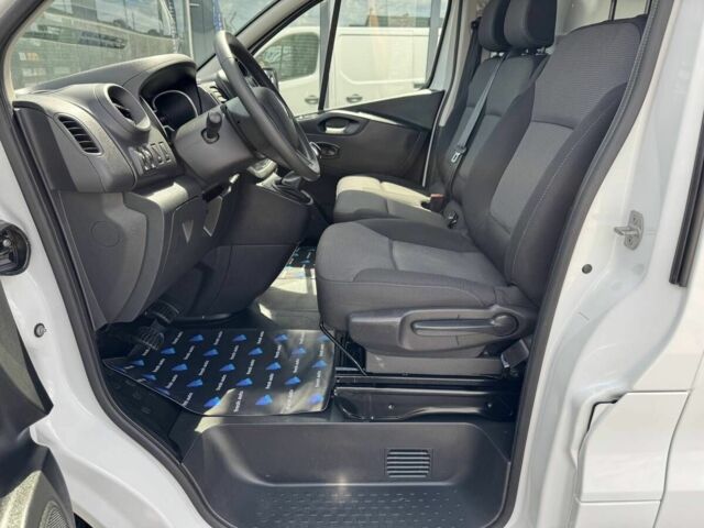 Білий Рено Трафік, об'ємом двигуна 2 л та пробігом 83 тис. км за 19900 $, фото 18 на Automoto.ua