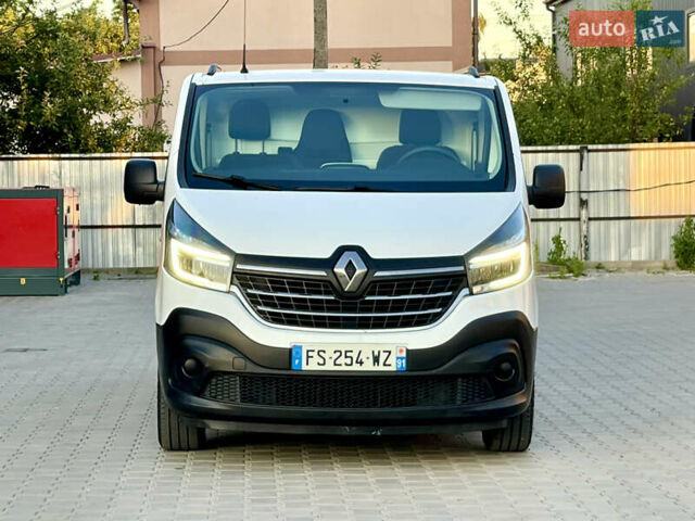 Білий Рено Трафік, об'ємом двигуна 2 л та пробігом 160 тис. км за 17200 $, фото 3 на Automoto.ua
