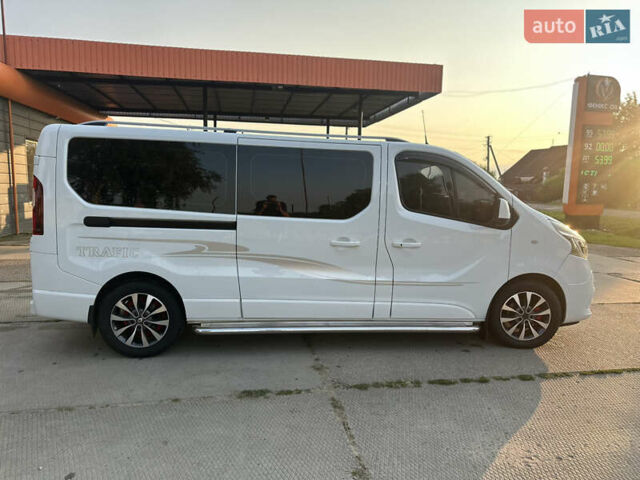 Білий Рено Трафік, об'ємом двигуна 2 л та пробігом 230 тис. км за 25500 $, фото 6 на Automoto.ua