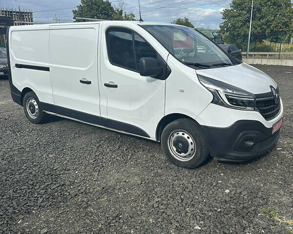 Білий Рено Трафік, об'ємом двигуна 2 л та пробігом 149 тис. км за 19000 $, фото 1 на Automoto.ua