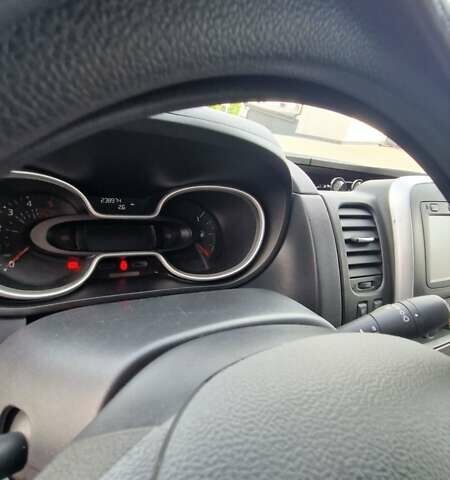 Білий Рено Трафік, об'ємом двигуна 2 л та пробігом 240 тис. км за 20999 $, фото 31 на Automoto.ua