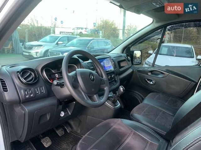 Белый Рено Трафик, объемом двигателя 2 л и пробегом 207 тыс. км за 18790 $, фото 9 на Automoto.ua
