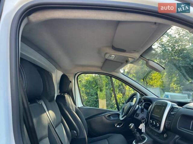 Белый Рено Трафик, объемом двигателя 2 л и пробегом 264 тыс. км за 15900 $, фото 24 на Automoto.ua