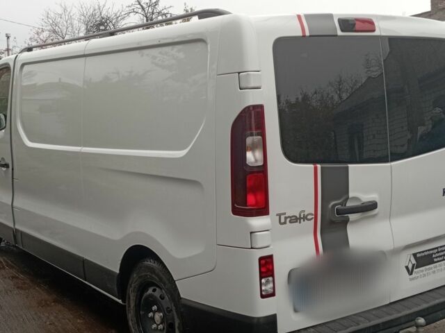 Белый Рено Трафик, объемом двигателя 0 л и пробегом 188 тыс. км за 22000 $, фото 1 на Automoto.ua