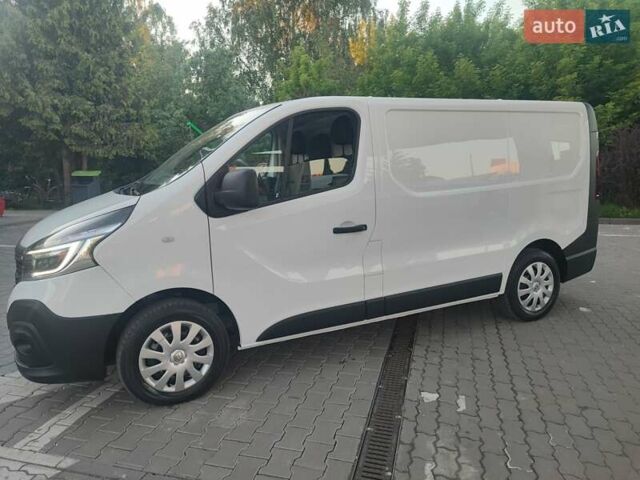 Белый Рено Трафик, объемом двигателя 2 л и пробегом 202 тыс. км за 16200 $, фото 2 на Automoto.ua