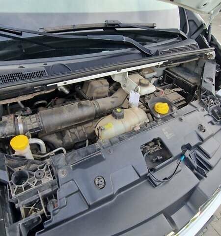 Білий Рено Трафік, об'ємом двигуна 2 л та пробігом 240 тис. км за 20999 $, фото 54 на Automoto.ua