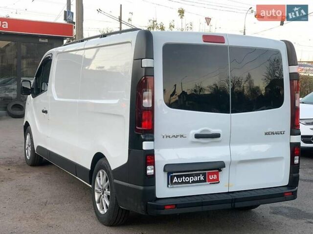 Белый Рено Трафик, объемом двигателя 2 л и пробегом 207 тыс. км за 18790 $, фото 6 на Automoto.ua