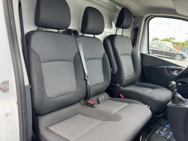 Білий Рено Трафік, об'ємом двигуна 2 л та пробігом 83 тис. км за 19900 $, фото 22 на Automoto.ua