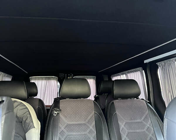 Белый Рено Трафик, объемом двигателя 2 л и пробегом 240 тыс. км за 22350 $, фото 24 на Automoto.ua