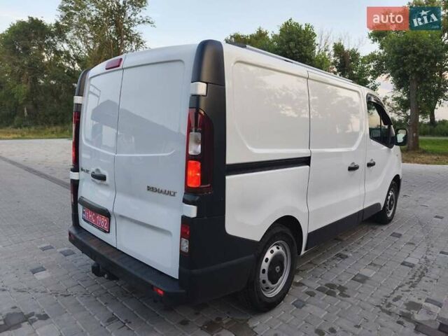 Белый Рено Трафик, объемом двигателя 2 л и пробегом 117 тыс. км за 16900 $, фото 15 на Automoto.ua