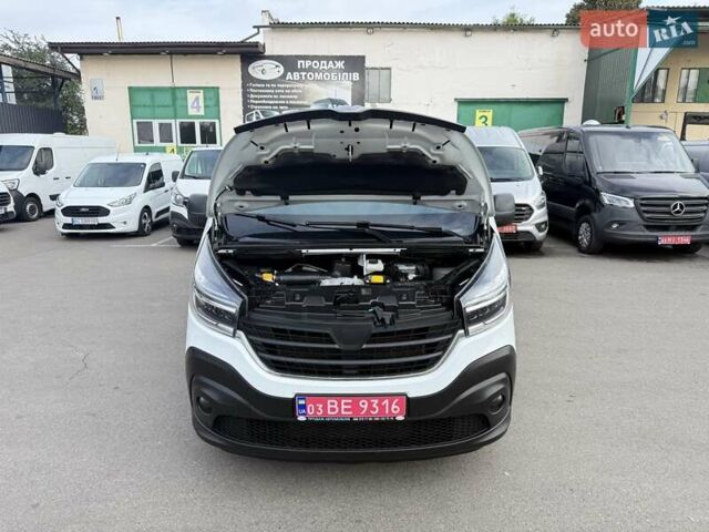 Белый Рено Трафик, объемом двигателя 2 л и пробегом 162 тыс. км за 17900 $, фото 25 на Automoto.ua