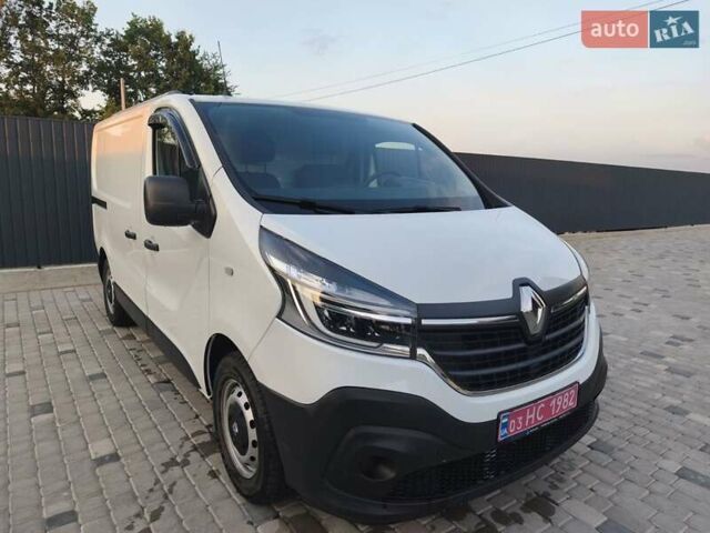 Белый Рено Трафик, объемом двигателя 2 л и пробегом 117 тыс. км за 16900 $, фото 8 на Automoto.ua