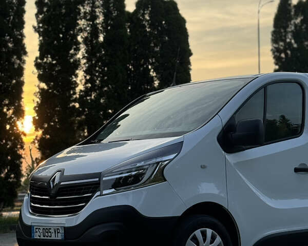 Білий Рено Трафік, об'ємом двигуна 2 л та пробігом 149 тис. км за 18300 $, фото 14 на Automoto.ua