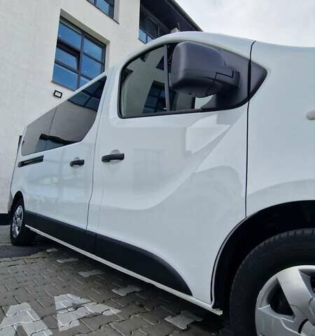 Білий Рено Трафік, об'ємом двигуна 2 л та пробігом 240 тис. км за 20999 $, фото 4 на Automoto.ua