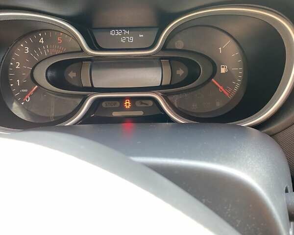 Білий Рено Трафік, об'ємом двигуна 2 л та пробігом 103 тис. км за 21200 $, фото 2 на Automoto.ua