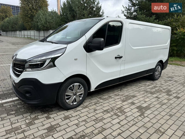 Белый Рено Трафик, объемом двигателя 2 л и пробегом 143 тыс. км за 16700 $, фото 3 на Automoto.ua