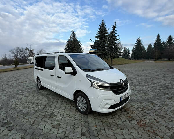 Белый Рено Трафик, объемом двигателя 2 л и пробегом 261 тыс. км за 22000 $, фото 18 на Automoto.ua