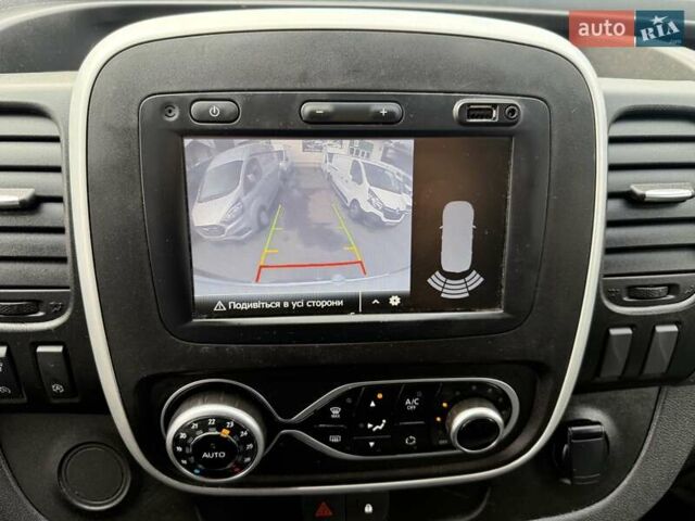 Белый Рено Трафик, объемом двигателя 2 л и пробегом 162 тыс. км за 17900 $, фото 39 на Automoto.ua