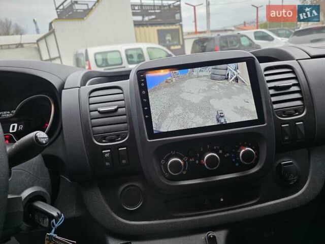 Белый Рено Трафик, объемом двигателя 2 л и пробегом 177 тыс. км за 24500 $, фото 51 на Automoto.ua