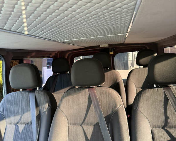 Білий Рено Трафік, об'ємом двигуна 2 л та пробігом 120 тис. км за 19400 $, фото 24 на Automoto.ua