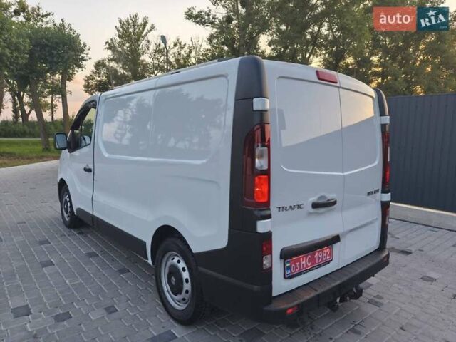 Белый Рено Трафик, объемом двигателя 2 л и пробегом 117 тыс. км за 16900 $, фото 16 на Automoto.ua