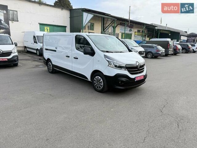 Белый Рено Трафик, объемом двигателя 2 л и пробегом 162 тыс. км за 17900 $, фото 4 на Automoto.ua