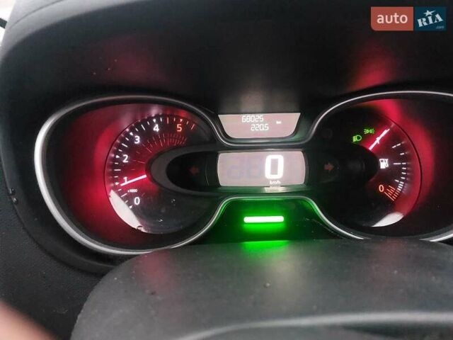 Білий Рено Трафік, об'ємом двигуна 2 л та пробігом 68 тис. км за 25500 $, фото 6 на Automoto.ua