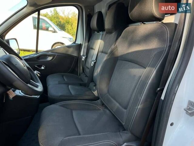 Белый Рено Трафик, объемом двигателя 2 л и пробегом 264 тыс. км за 15900 $, фото 11 на Automoto.ua