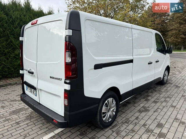 Белый Рено Трафик, объемом двигателя 2 л и пробегом 143 тыс. км за 16700 $, фото 7 на Automoto.ua