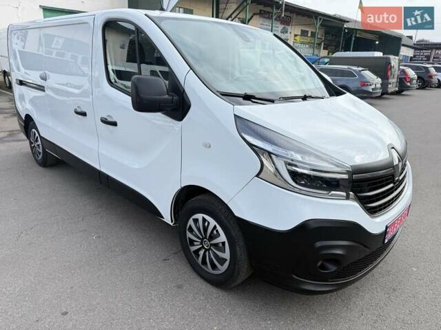 Белый Рено Трафик, объемом двигателя 2 л и пробегом 162 тыс. км за 17900 $, фото 5 на Automoto.ua