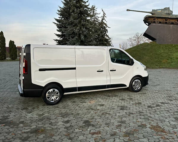 Белый Рено Трафик, объемом двигателя 2 л и пробегом 140 тыс. км за 18700 $, фото 10 на Automoto.ua