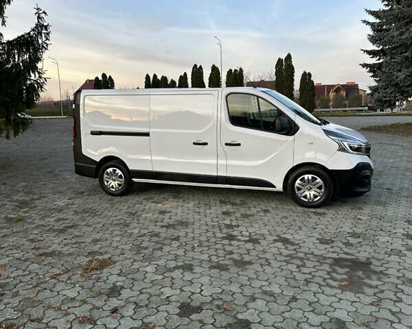 Белый Рено Трафик, объемом двигателя 2 л и пробегом 140 тыс. км за 18700 $, фото 5 на Automoto.ua